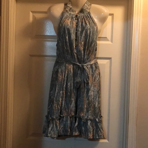 Beautiful Green, Gold, White Dress. Sizes are Small, Medium and large - Picture 2 of 4